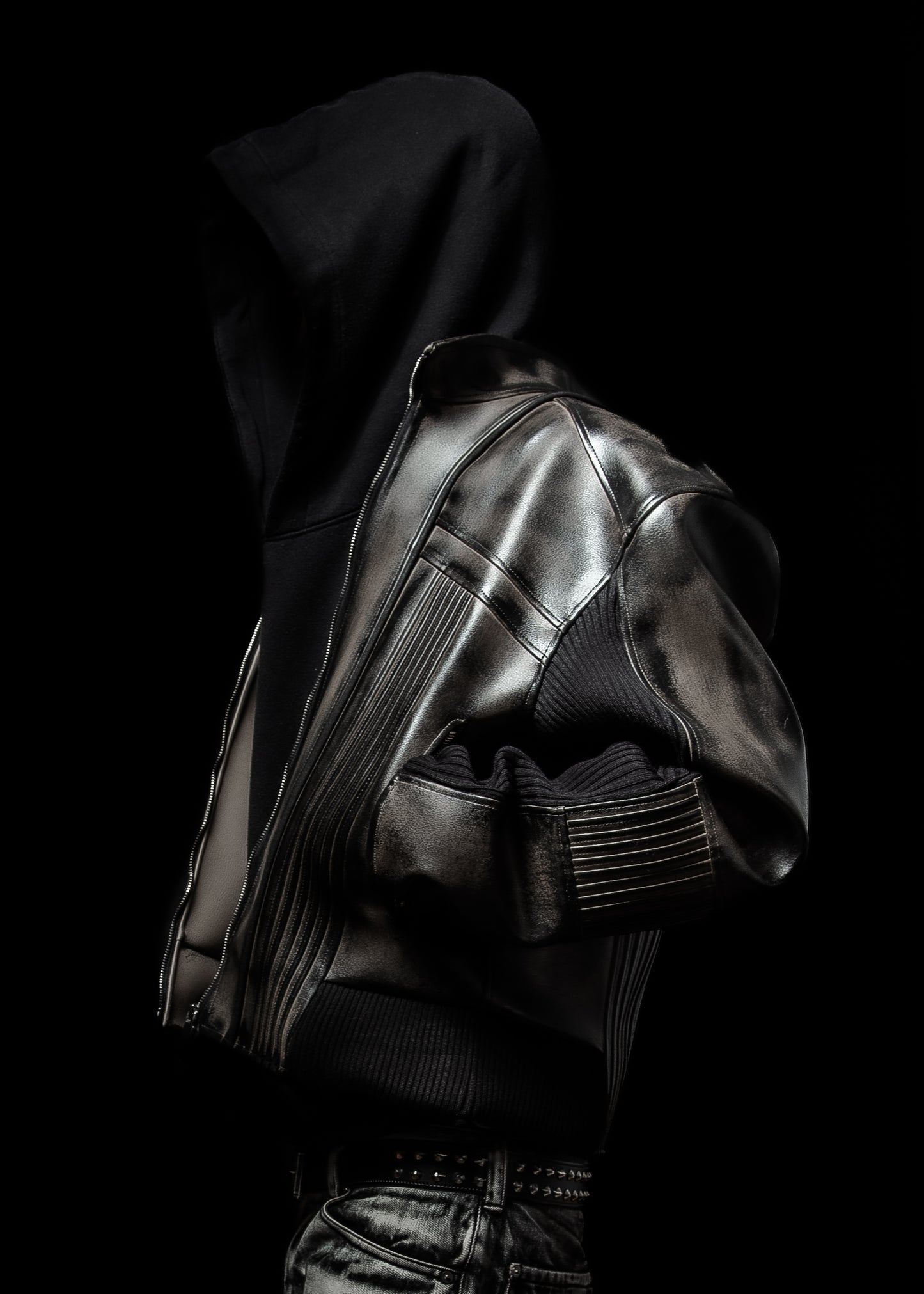 ‘LINEAR’ LEATHER KNITTED JACKET