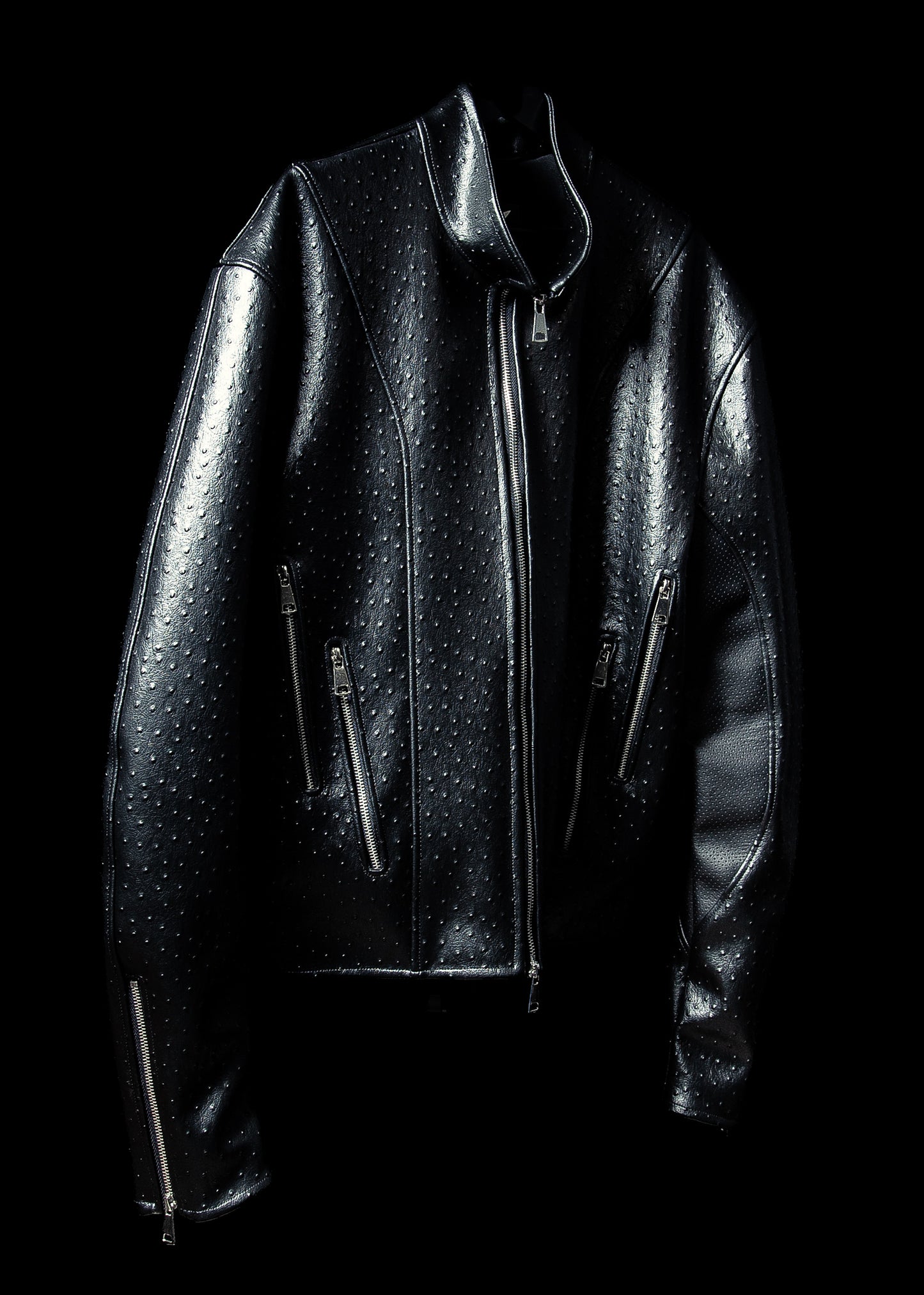‘OSTRICH’ LEATHER JACKET [BLACK]